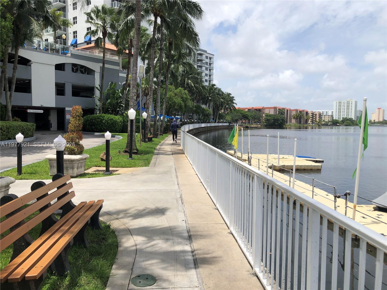 5099 NW 7th St #505, Miami FL 33126