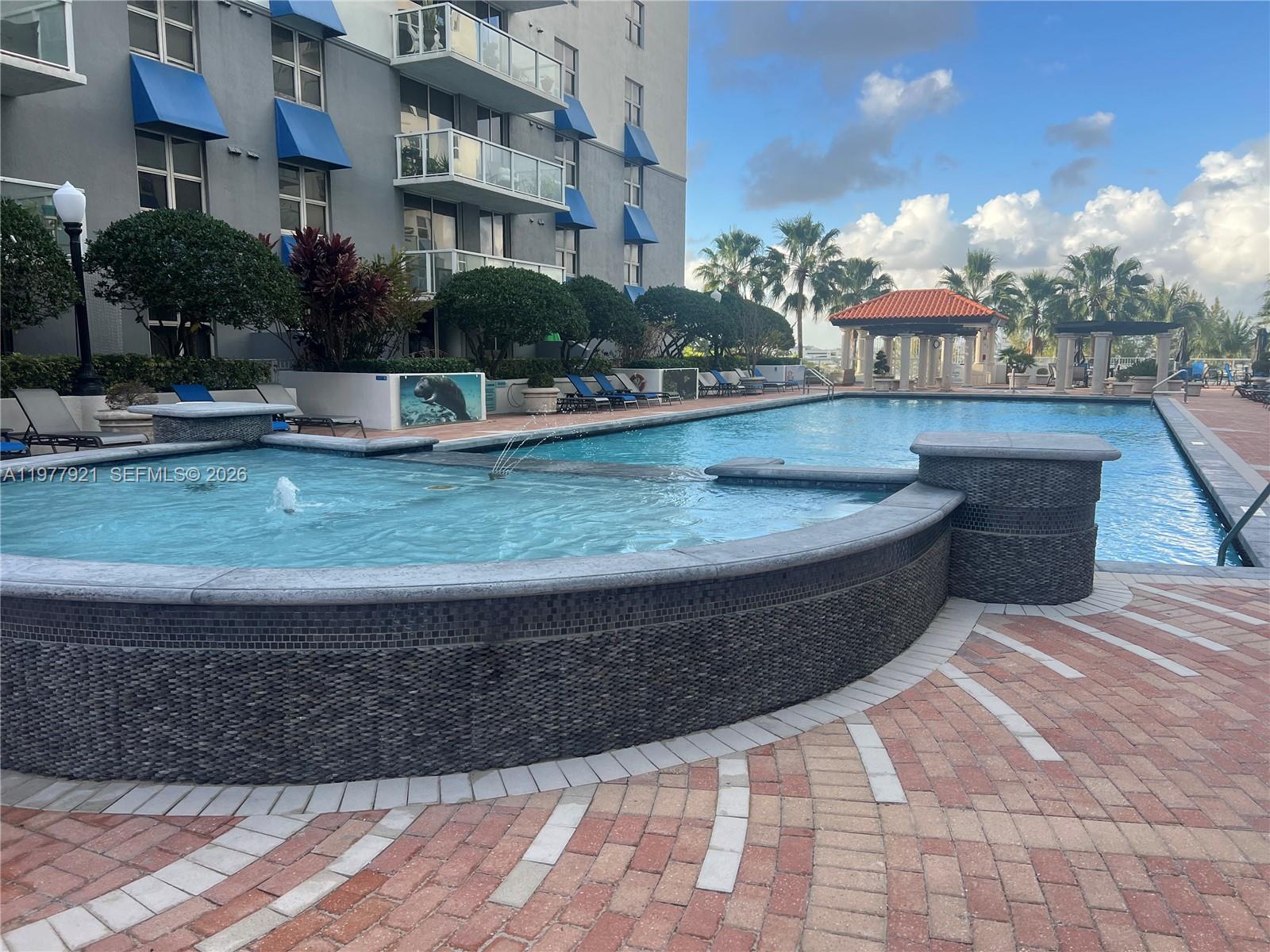 5099 NW 7th St #505, Miami FL 33126