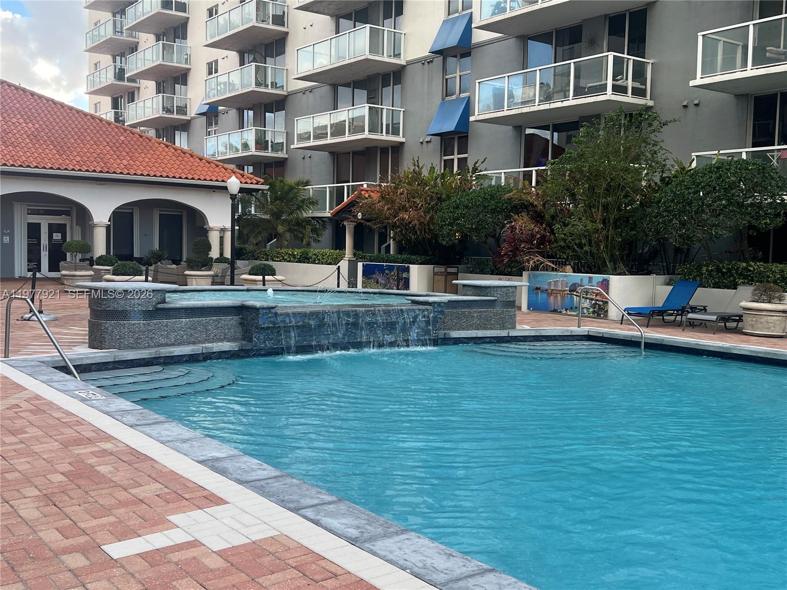 5099 NW 7th St #505, Miami FL 33126