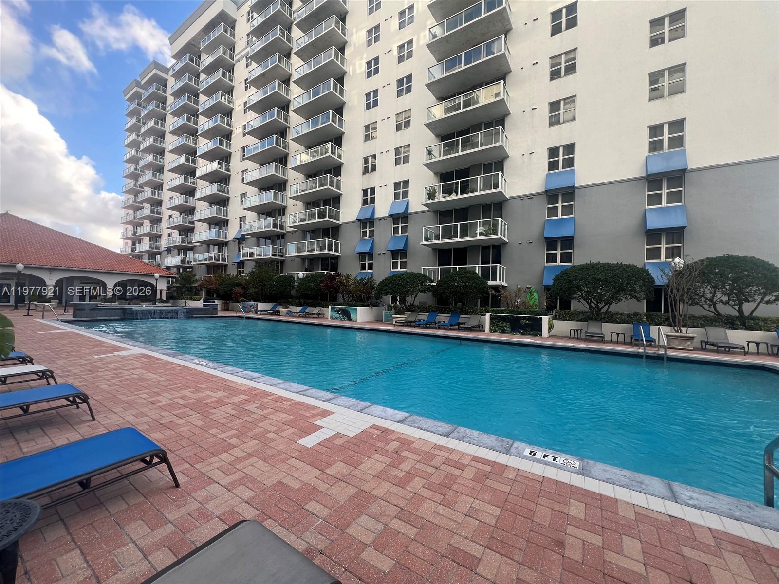 5099 NW 7th St #505, Miami FL 33126