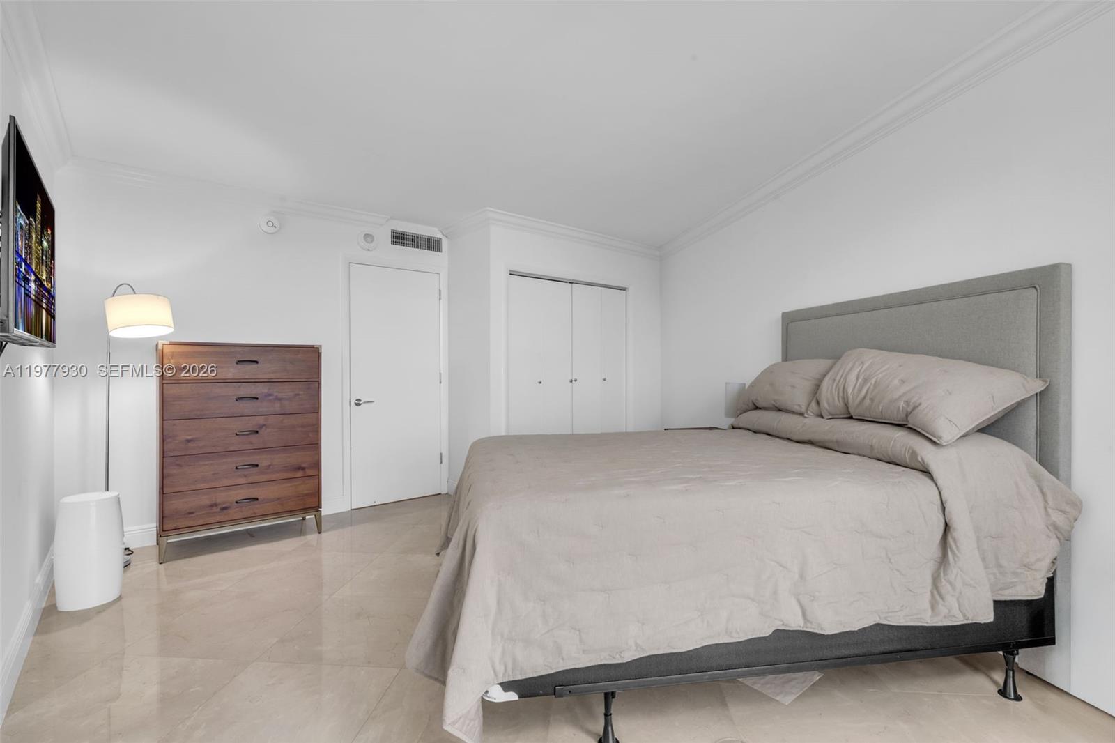 1121 Crandon Blvd #E1203, Key Biscayne FL 33149