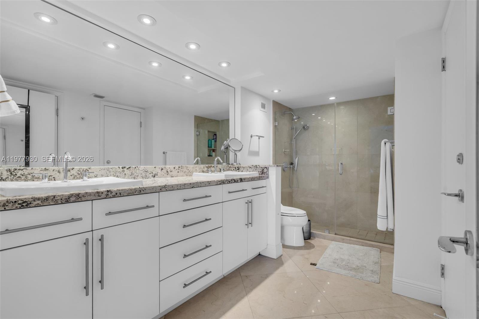 1121 Crandon Blvd #E1203, Key Biscayne FL 33149