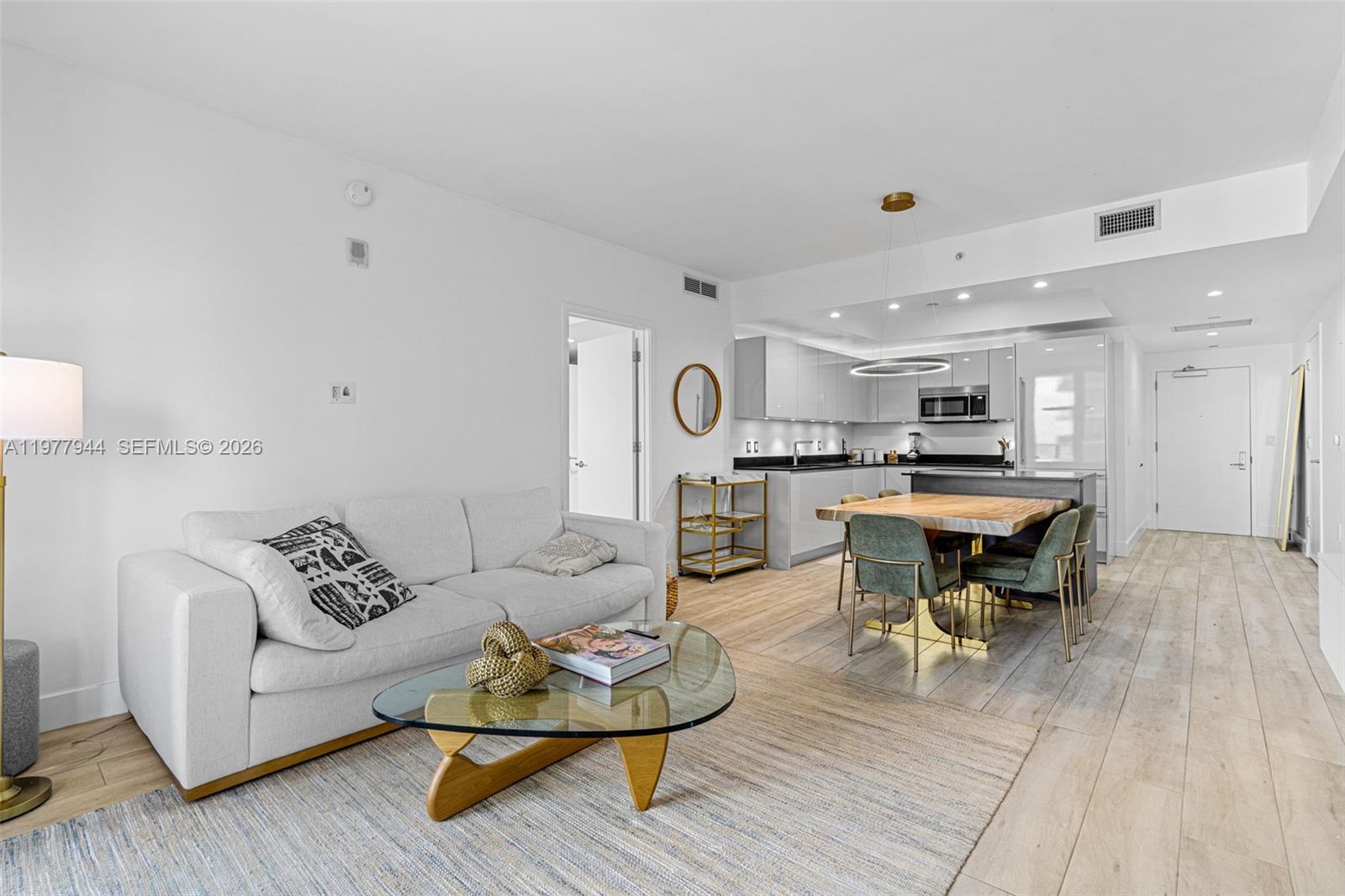 1010 Brickell Ave #4009, Miami FL 33131