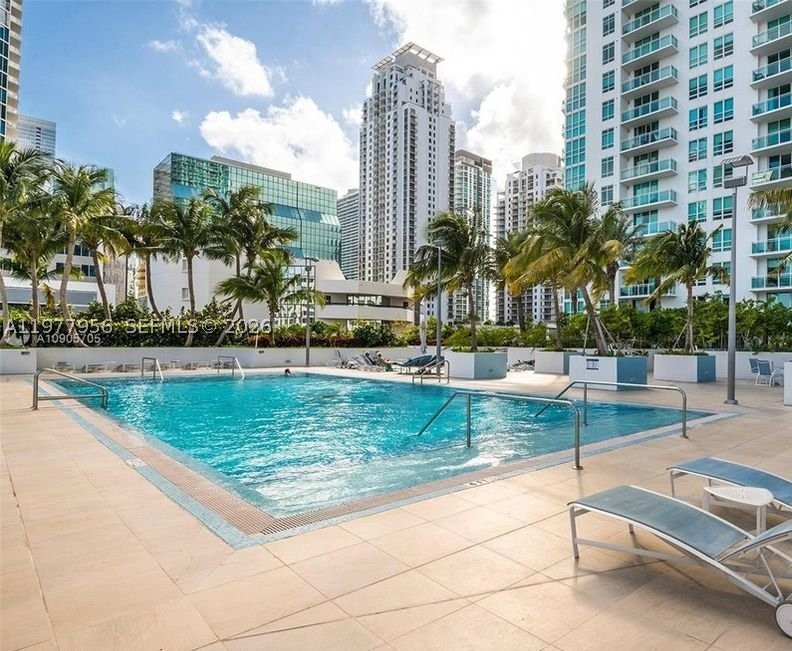 950 Brickell Bay Dr #1107, Miami FL 33131