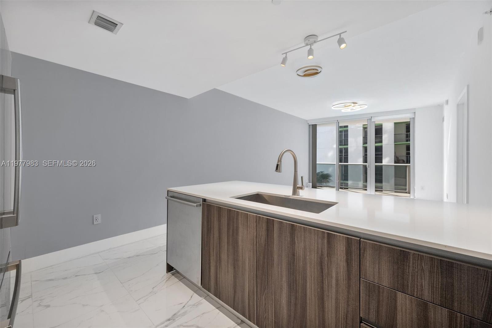 488 NE 18th St #1708, Miami FL 33132