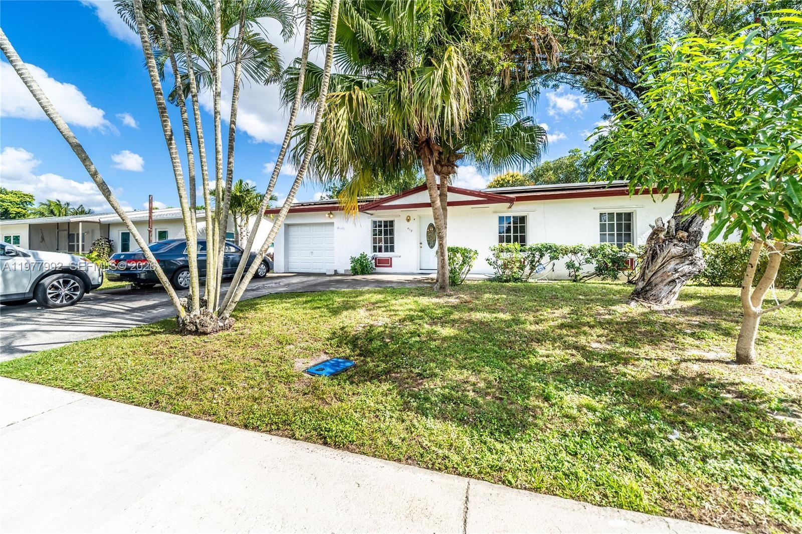 419 SW 80th Ave, Pompano Beach FL 33068