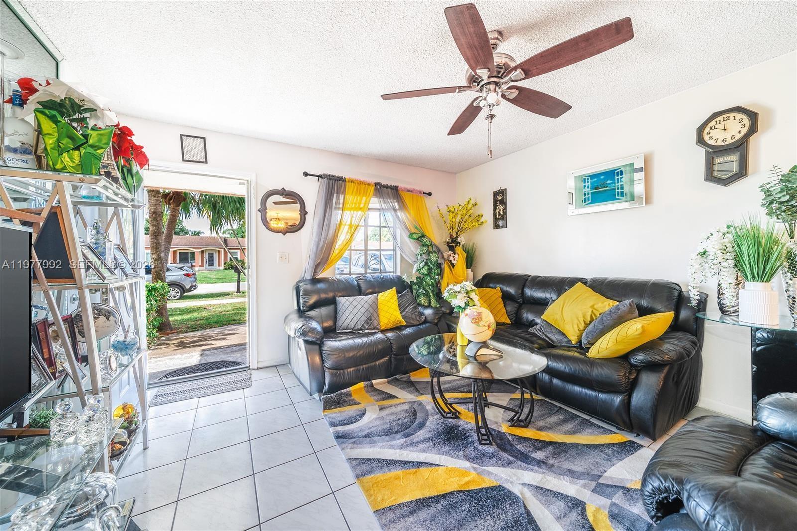 419 SW 80th Ave, Pompano Beach FL 33068