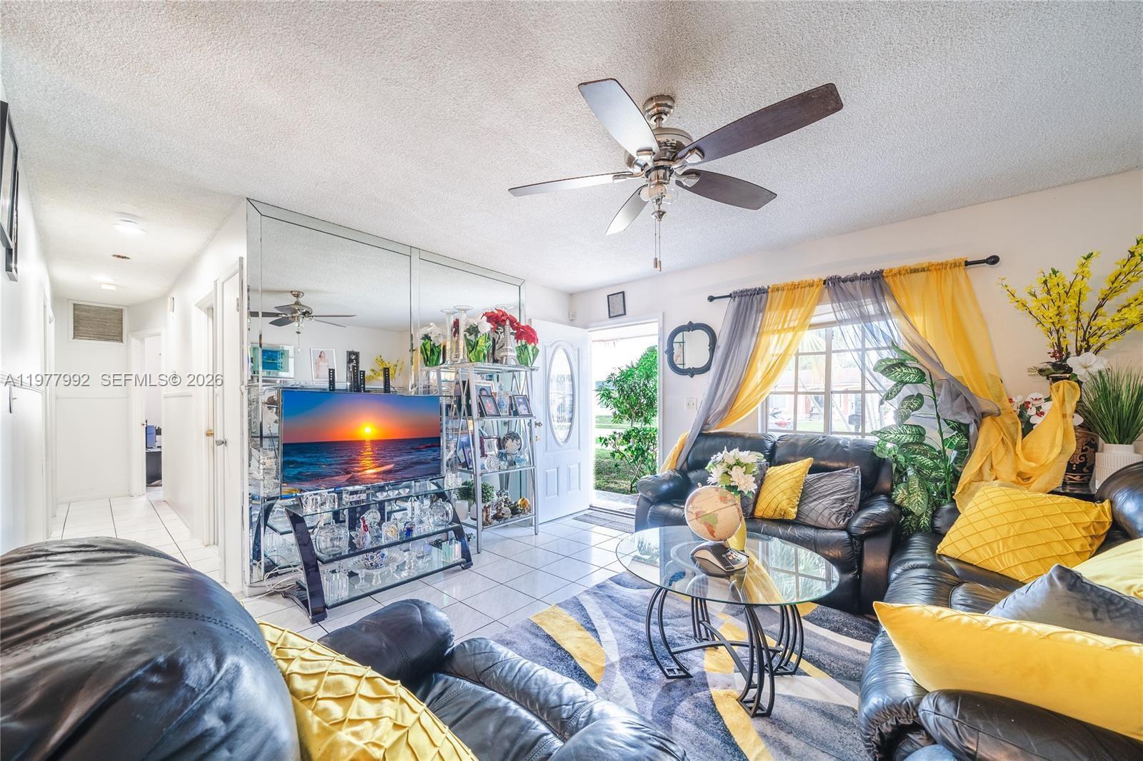 419 SW 80th Ave, Pompano Beach FL 33068