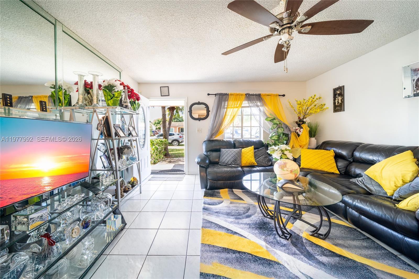 419 SW 80th Ave, Pompano Beach FL 33068