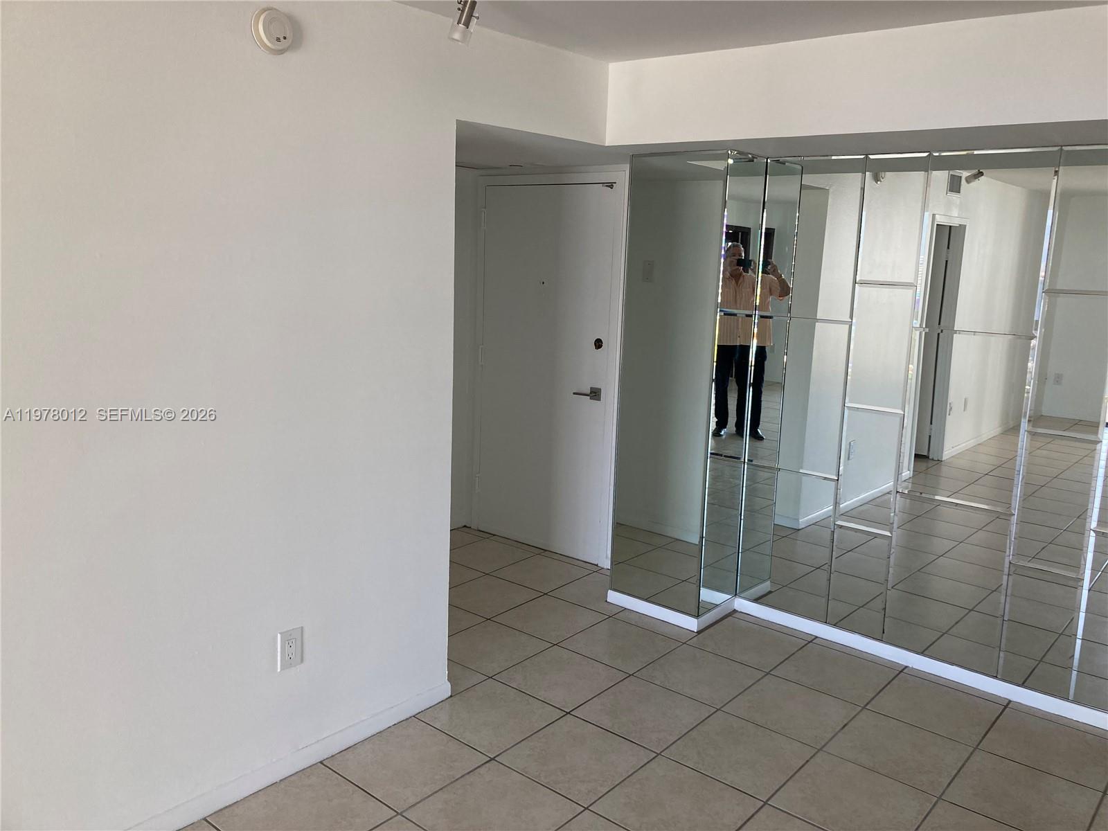 2333 Brickell Ave #1115, Miami FL 33129