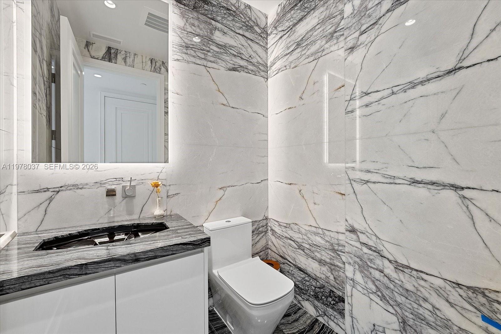 17901 Collins Ave #1506, Sunny Isles Beach FL 33160