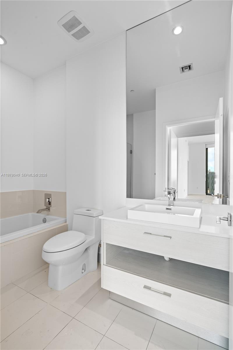 45 SW 9 Street #4706, Miami FL 33130
