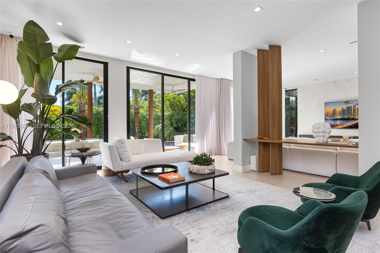 5701 N Bay Rd, Miami Beach FL 33140