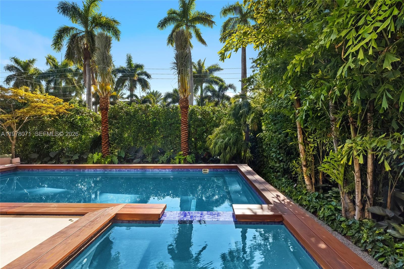 5701 N Bay Rd, Miami Beach FL 33140
