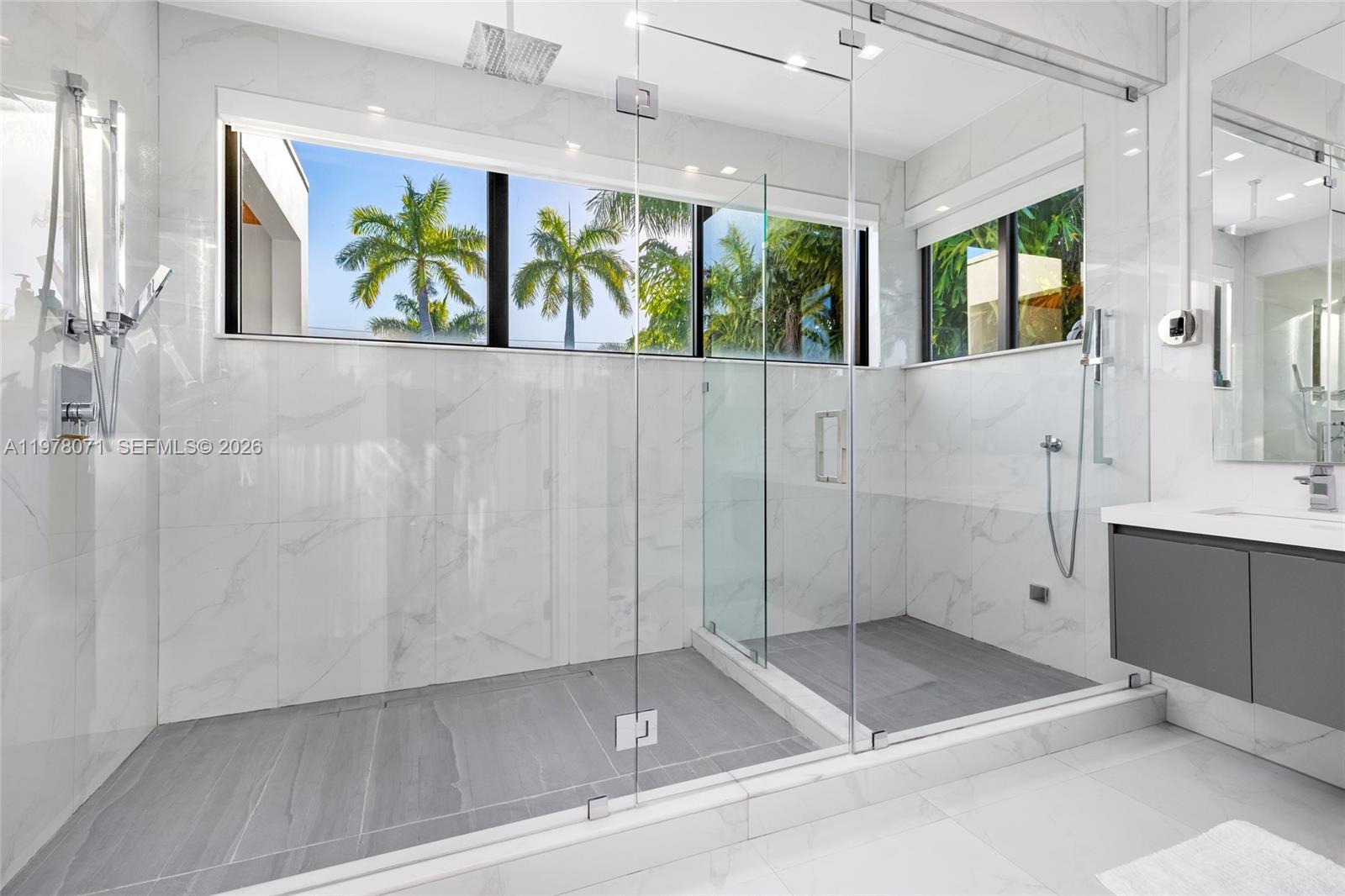 5701 N Bay Rd, Miami Beach FL 33140
