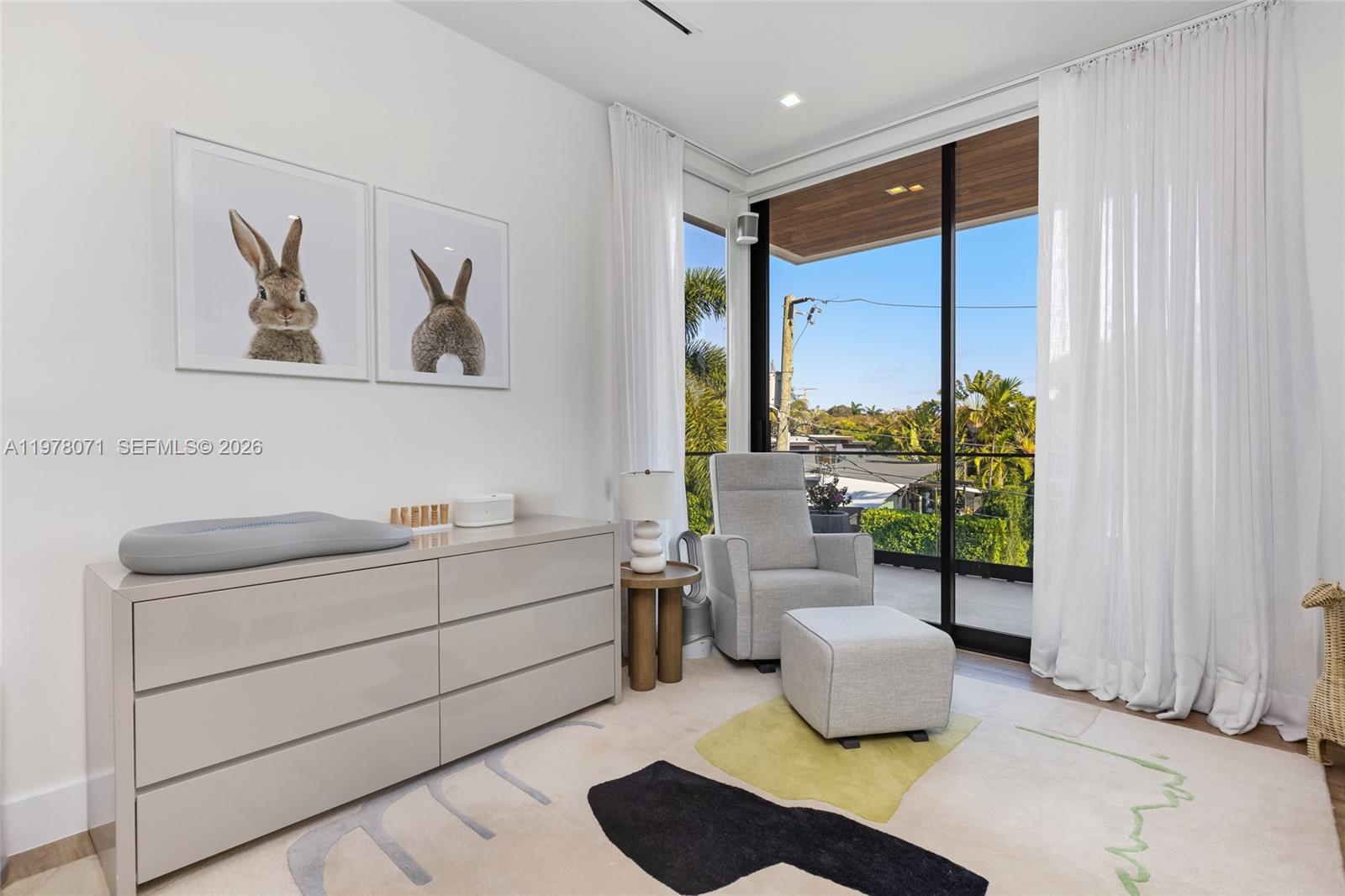 5701 N Bay Rd, Miami Beach FL 33140