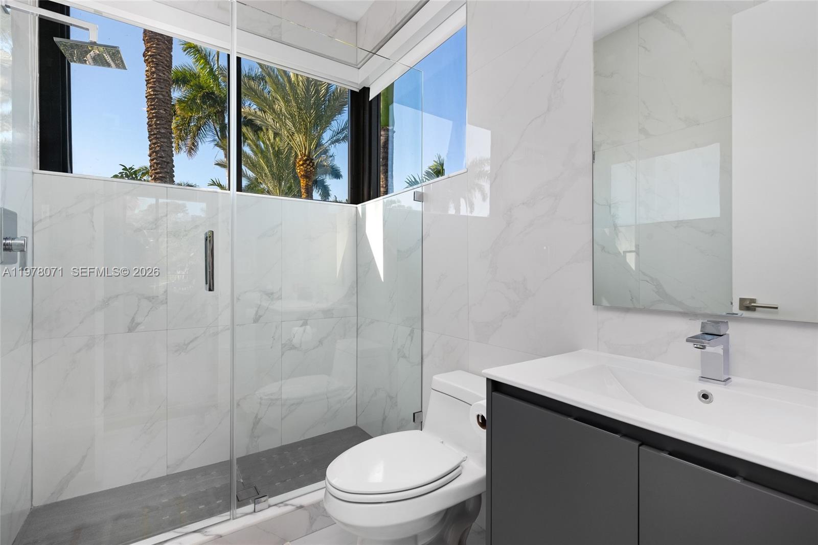 5701 N Bay Rd, Miami Beach FL 33140