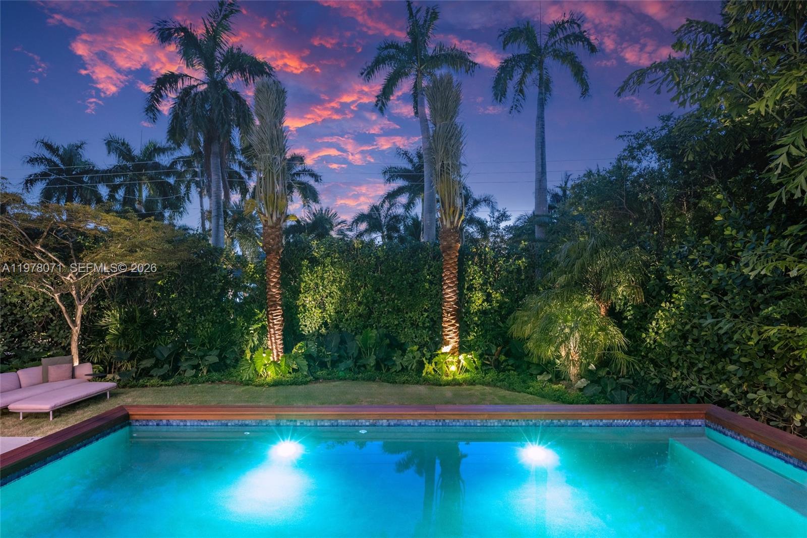 5701 N Bay Rd, Miami Beach FL 33140