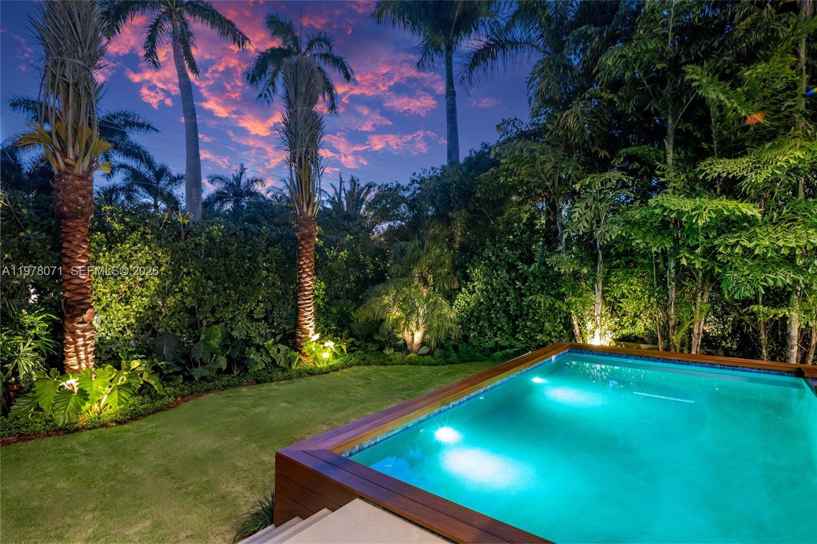 5701 N Bay Rd, Miami Beach FL 33140
