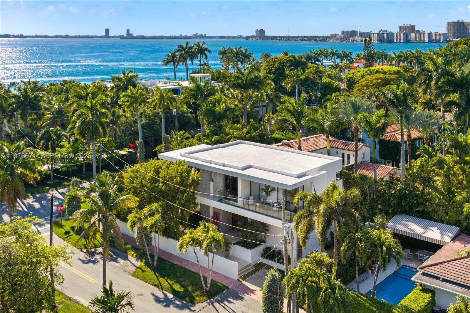 5701 N Bay Rd, Miami Beach FL 33140