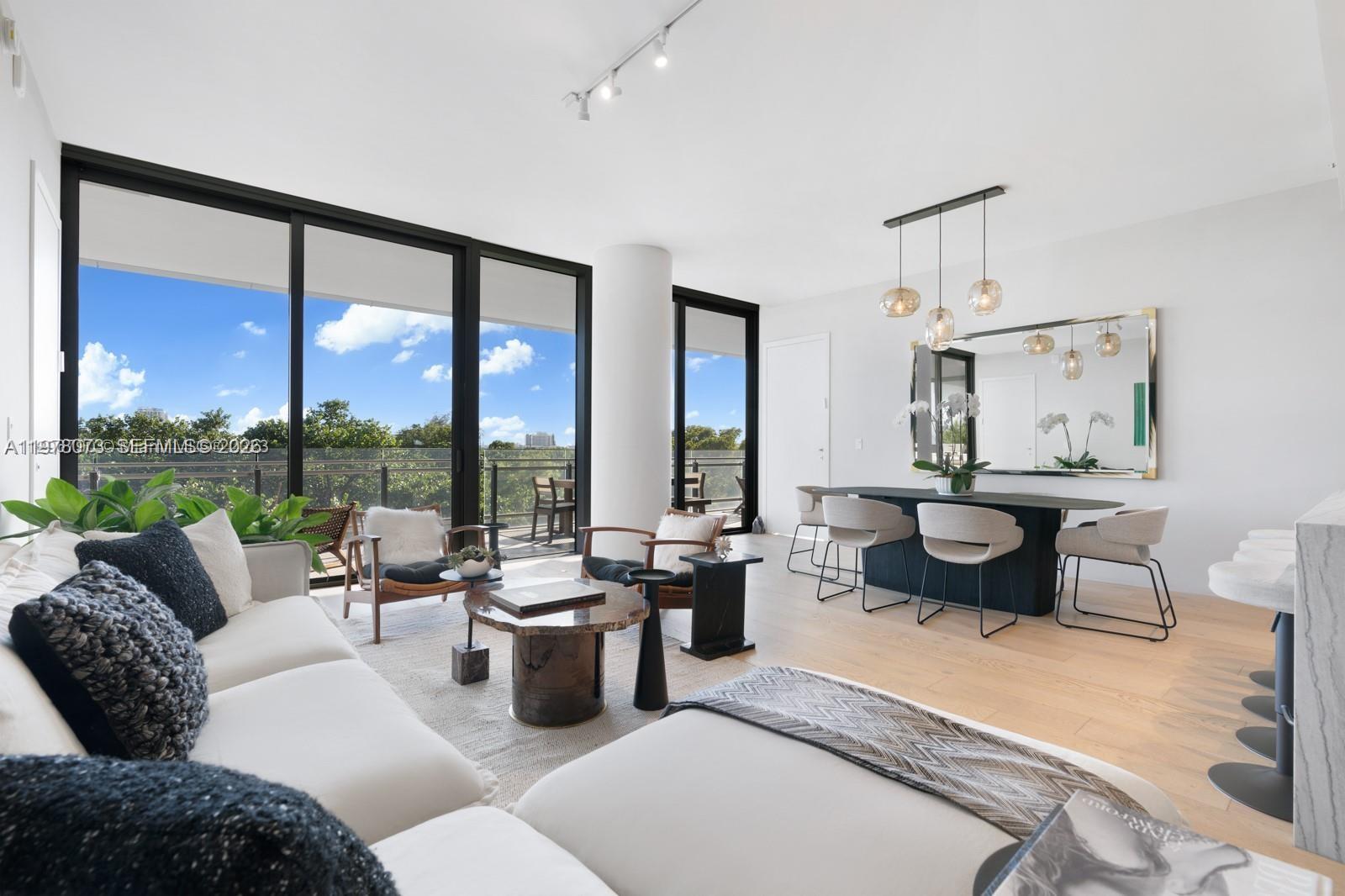 8701 Collins Ave #404, Miami Beach FL 33154