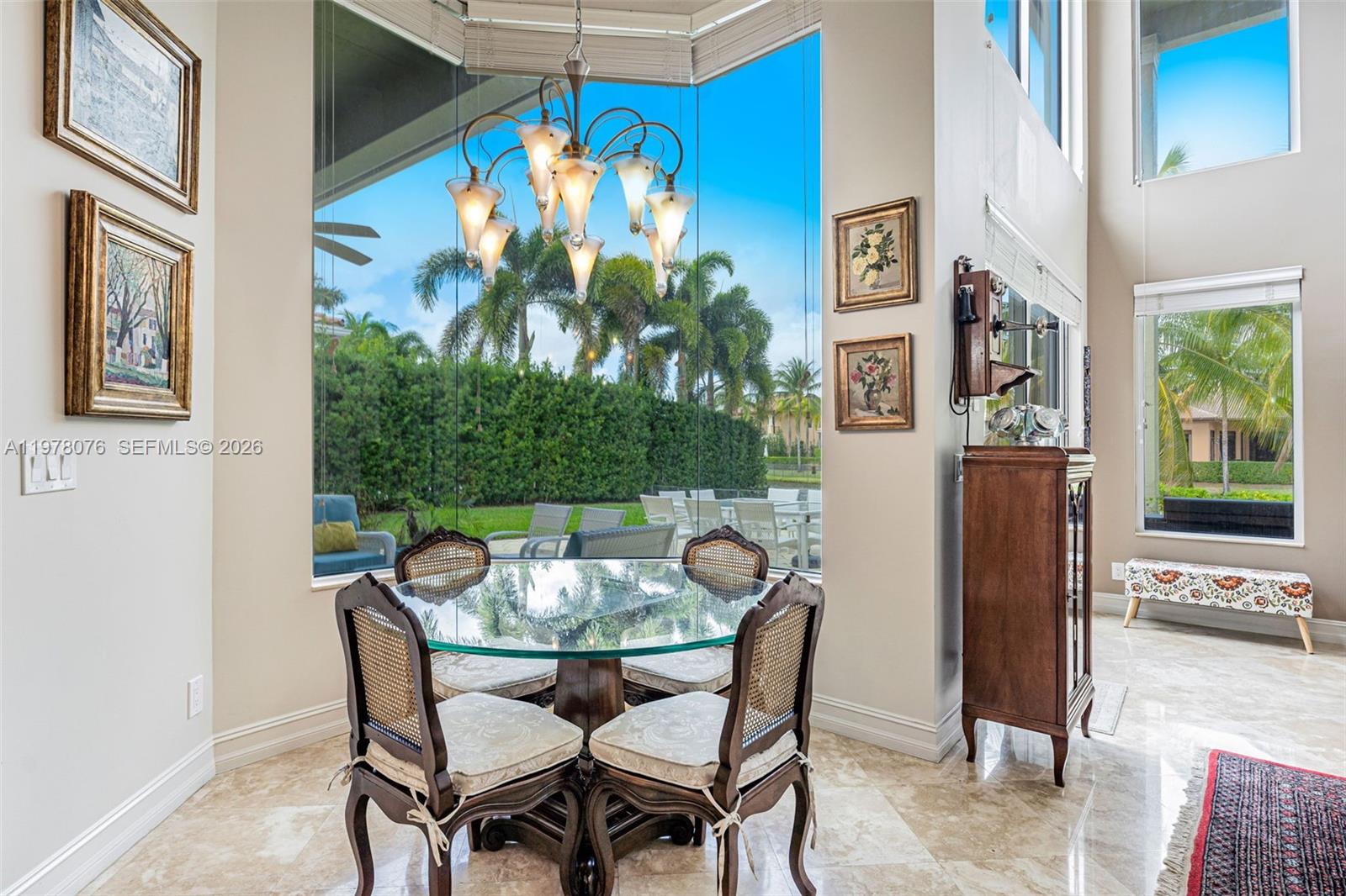 10221 Blue Palm St, Plantation FL 33324