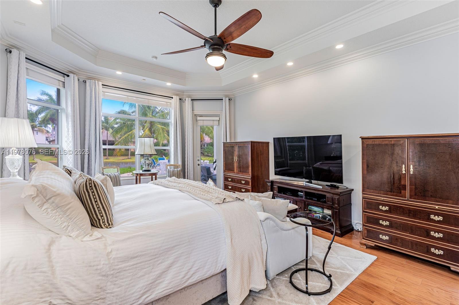 10221 Blue Palm St, Plantation FL 33324