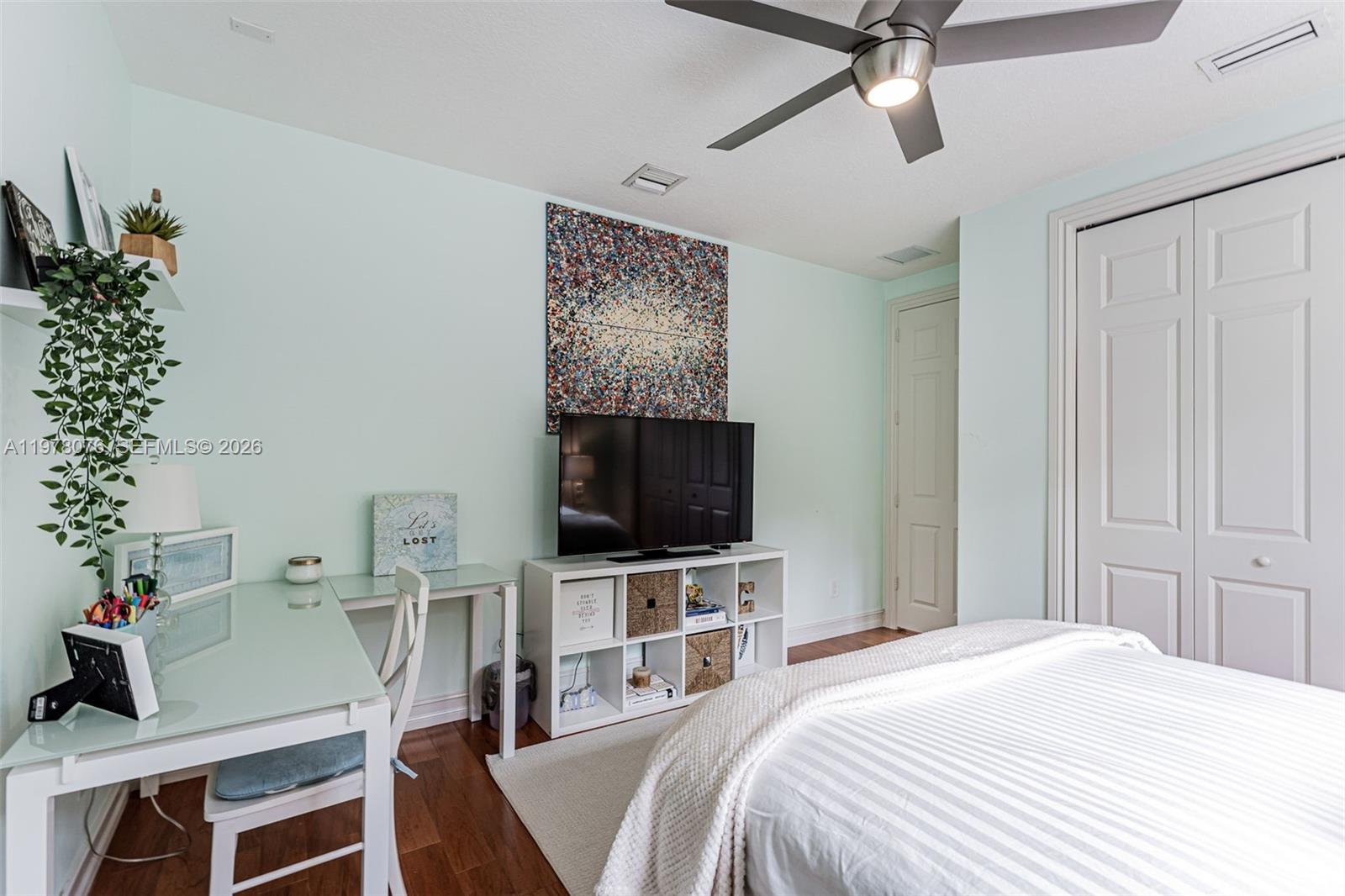 10221 Blue Palm St, Plantation FL 33324