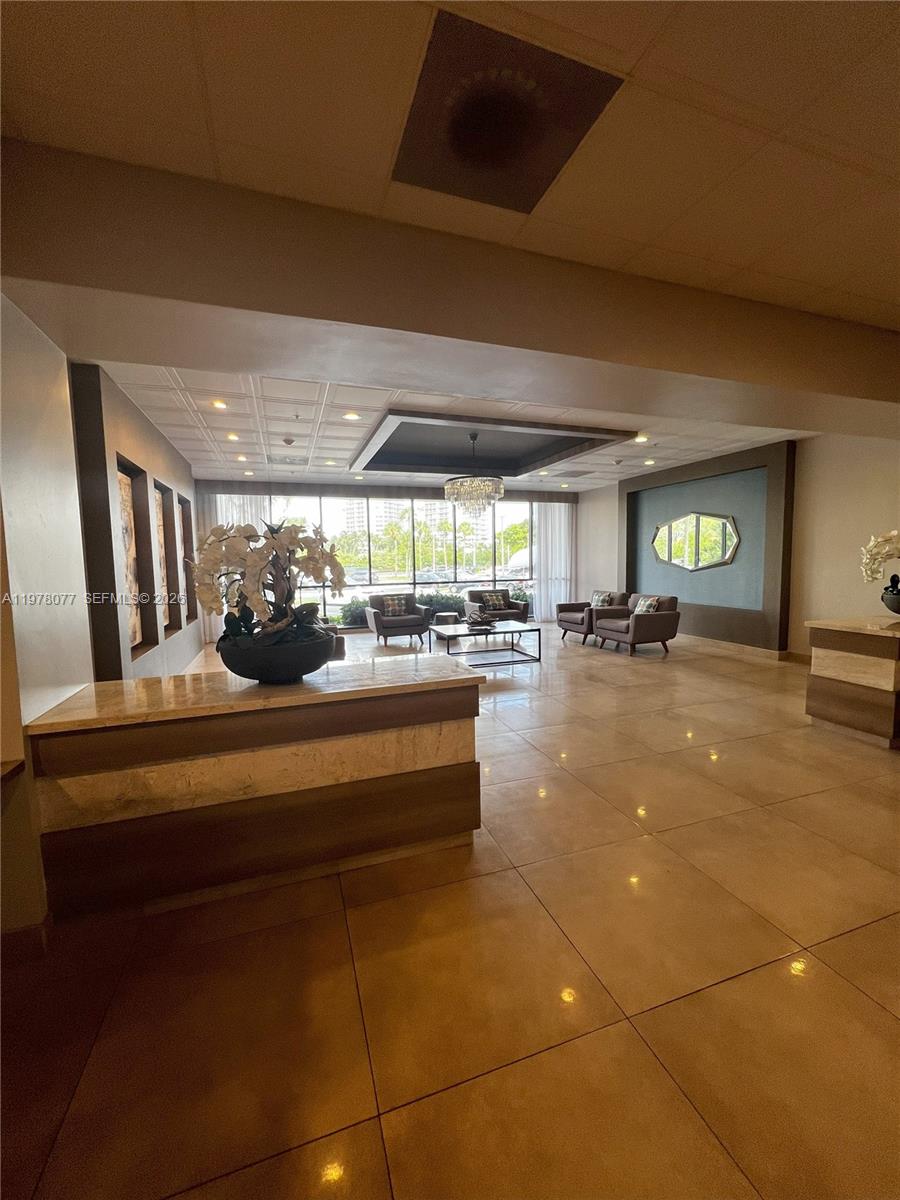 3701 N Country Club Dr #201, Aventura FL 33180