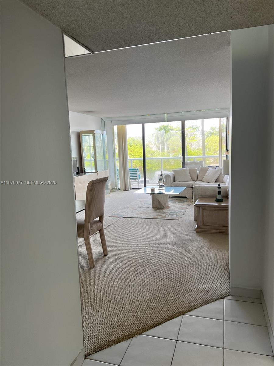 3701 N Country Club Dr #201, Aventura FL 33180