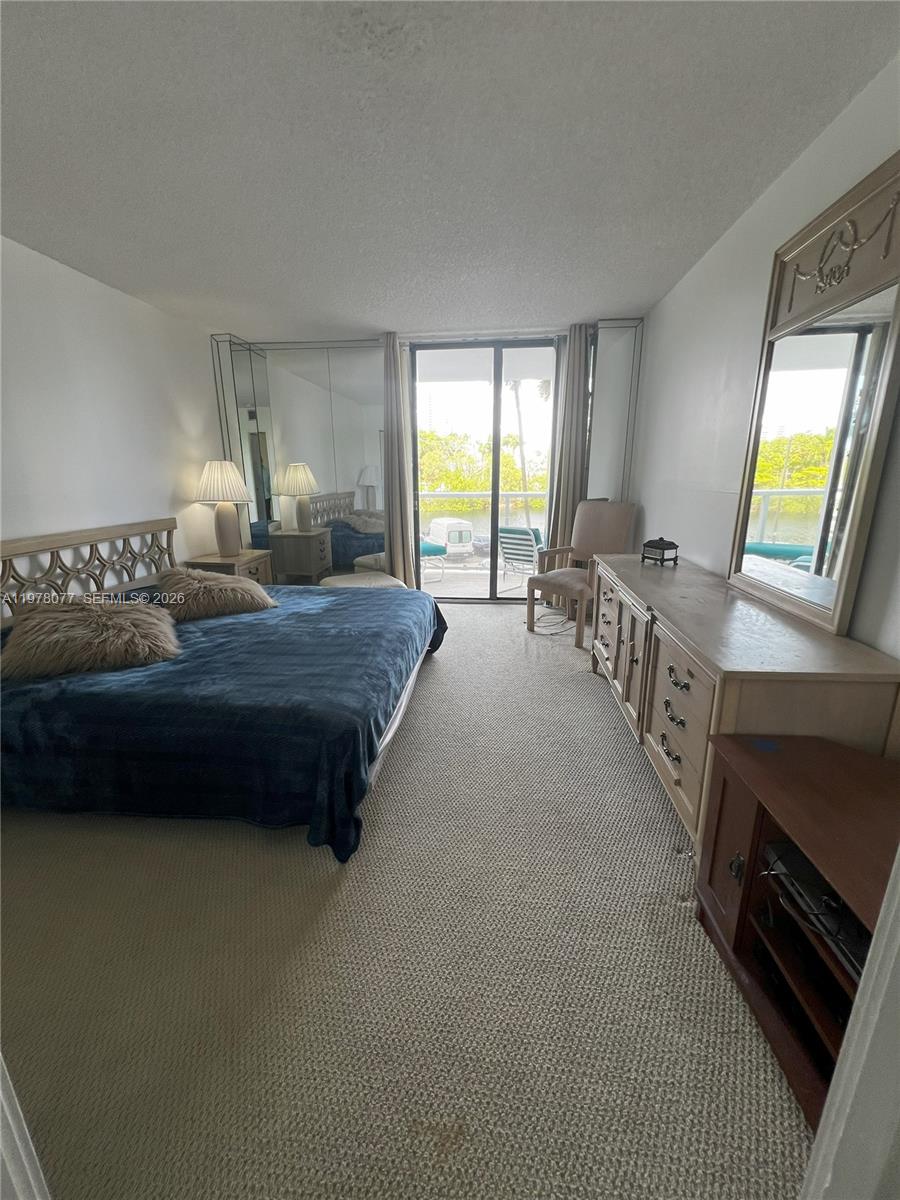 3701 N Country Club Dr #201, Aventura FL 33180