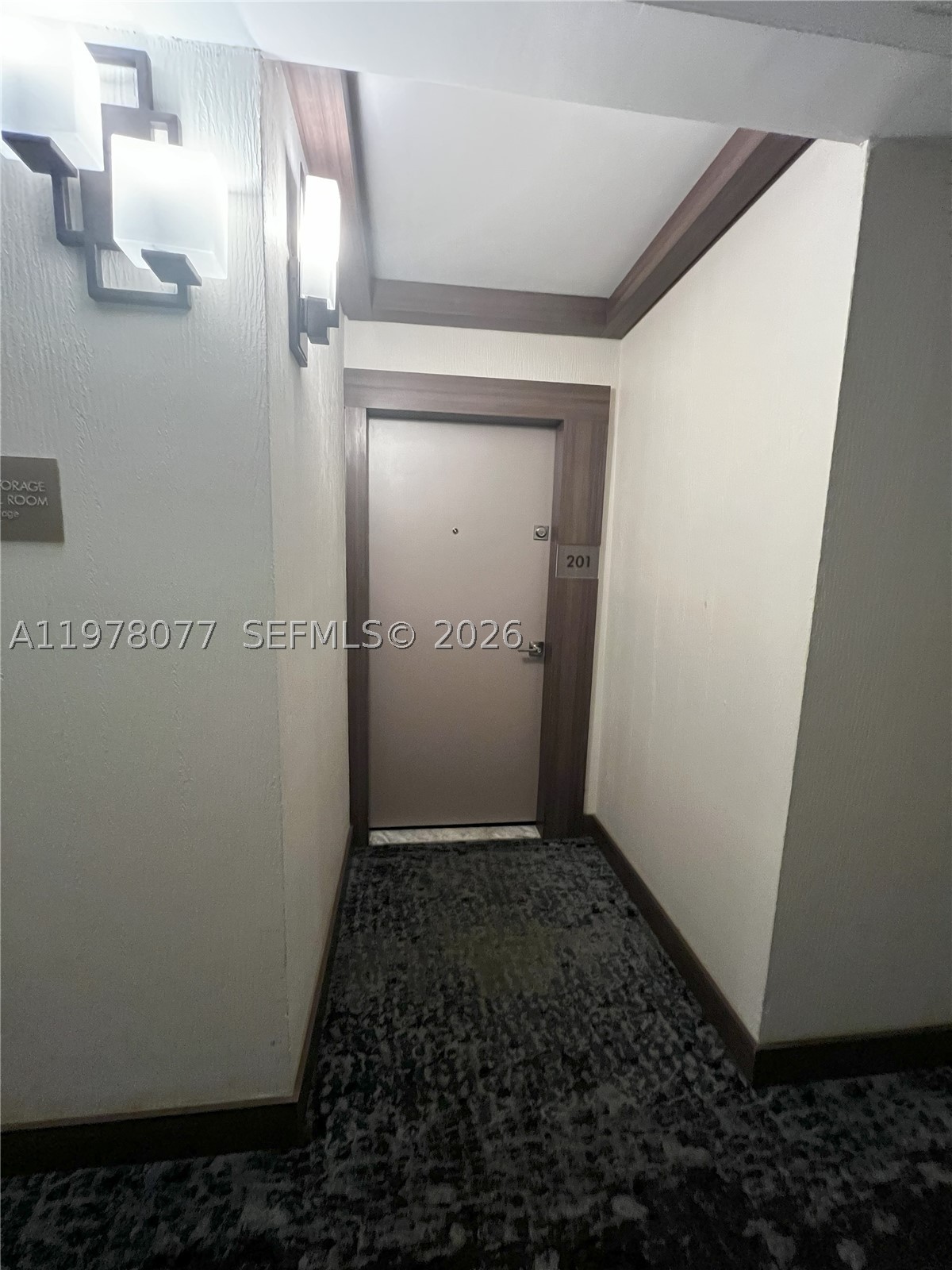 3701 N Country Club Dr #201, Aventura FL 33180