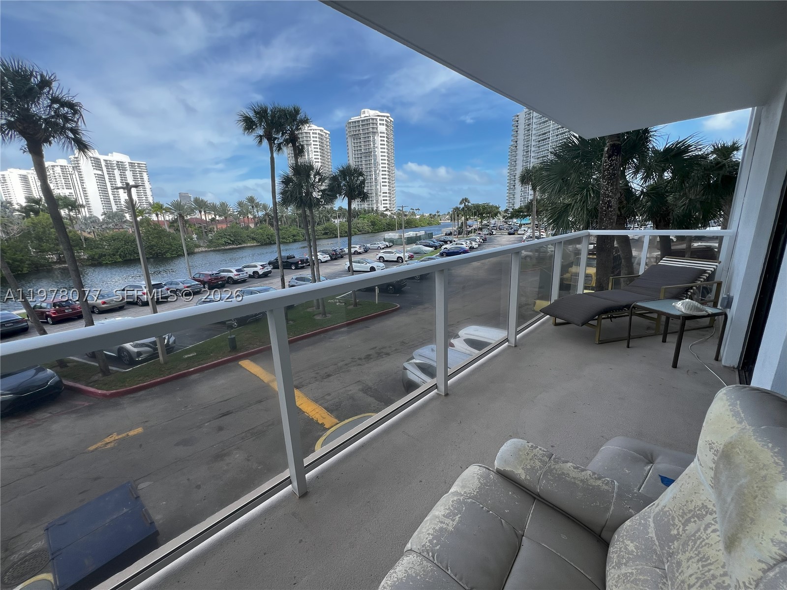 3701 N Country Club Dr #201, Aventura FL 33180
