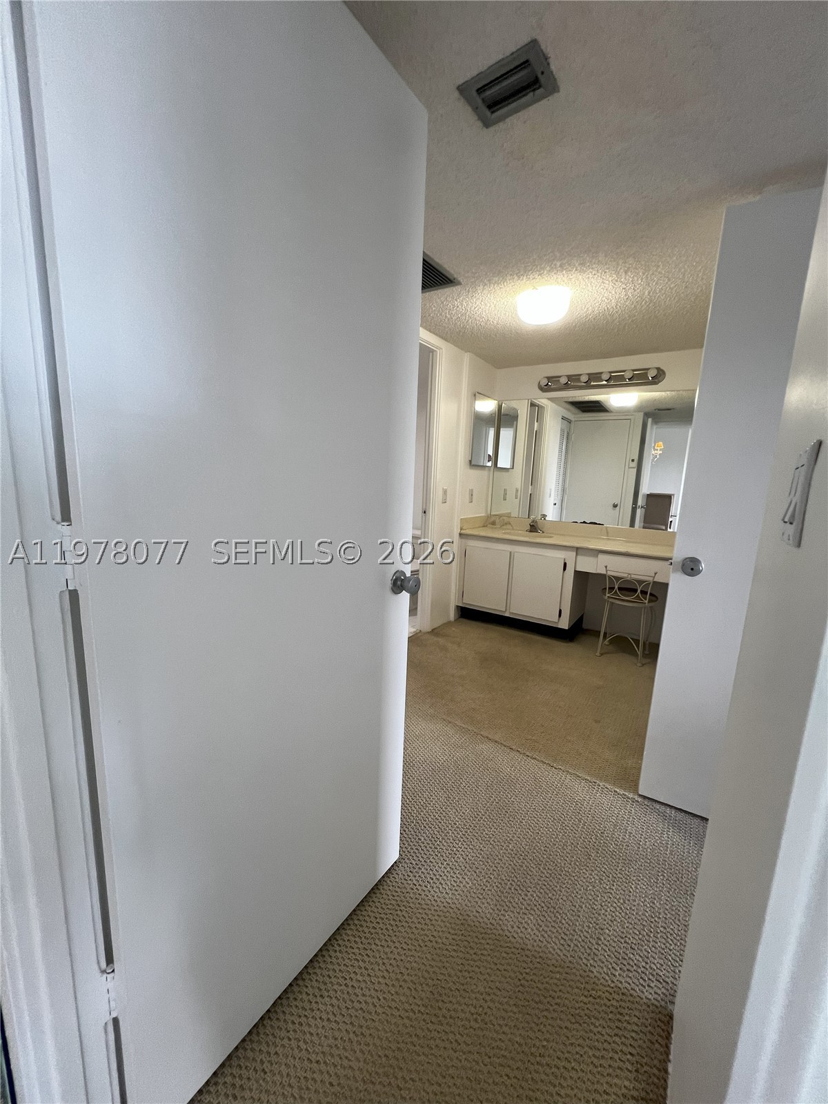3701 N Country Club Dr #201, Aventura FL 33180
