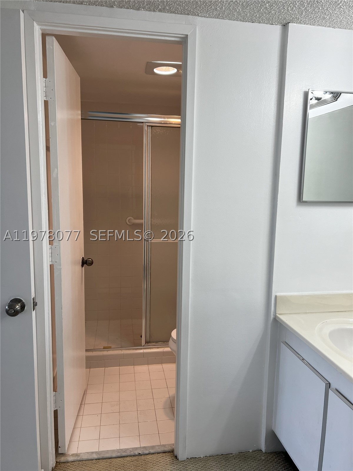3701 N Country Club Dr #201, Aventura FL 33180