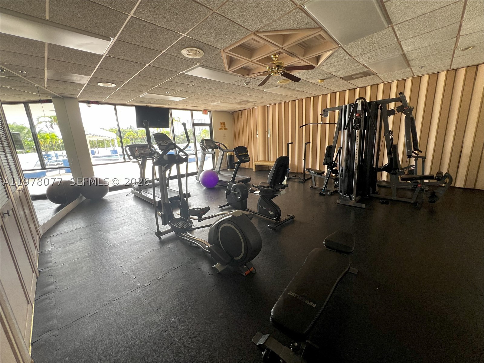 3701 N Country Club Dr #201, Aventura FL 33180