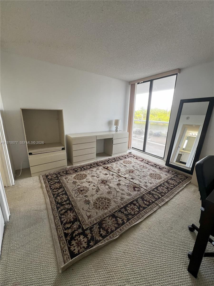3701 N Country Club Dr #201, Aventura FL 33180