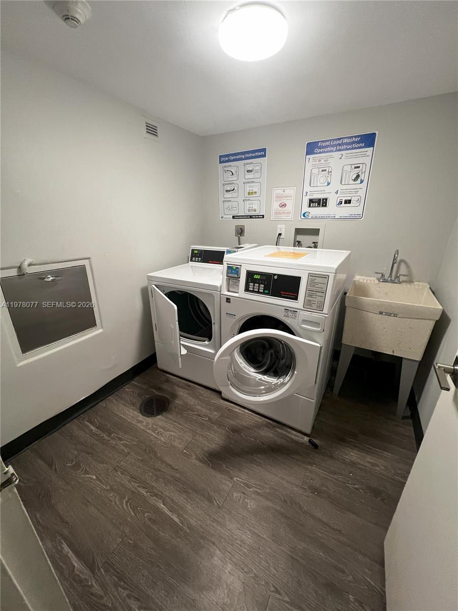 3701 N Country Club Dr #201, Aventura FL 33180