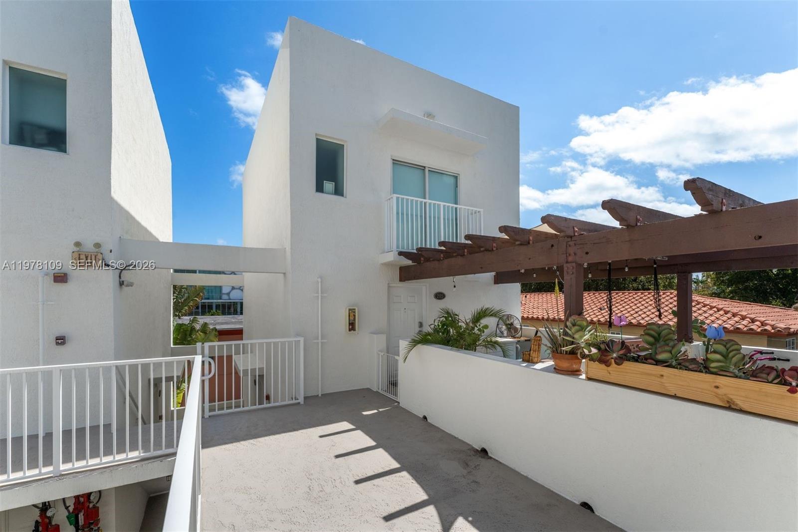630 85th St #205, Miami Beach FL 33141