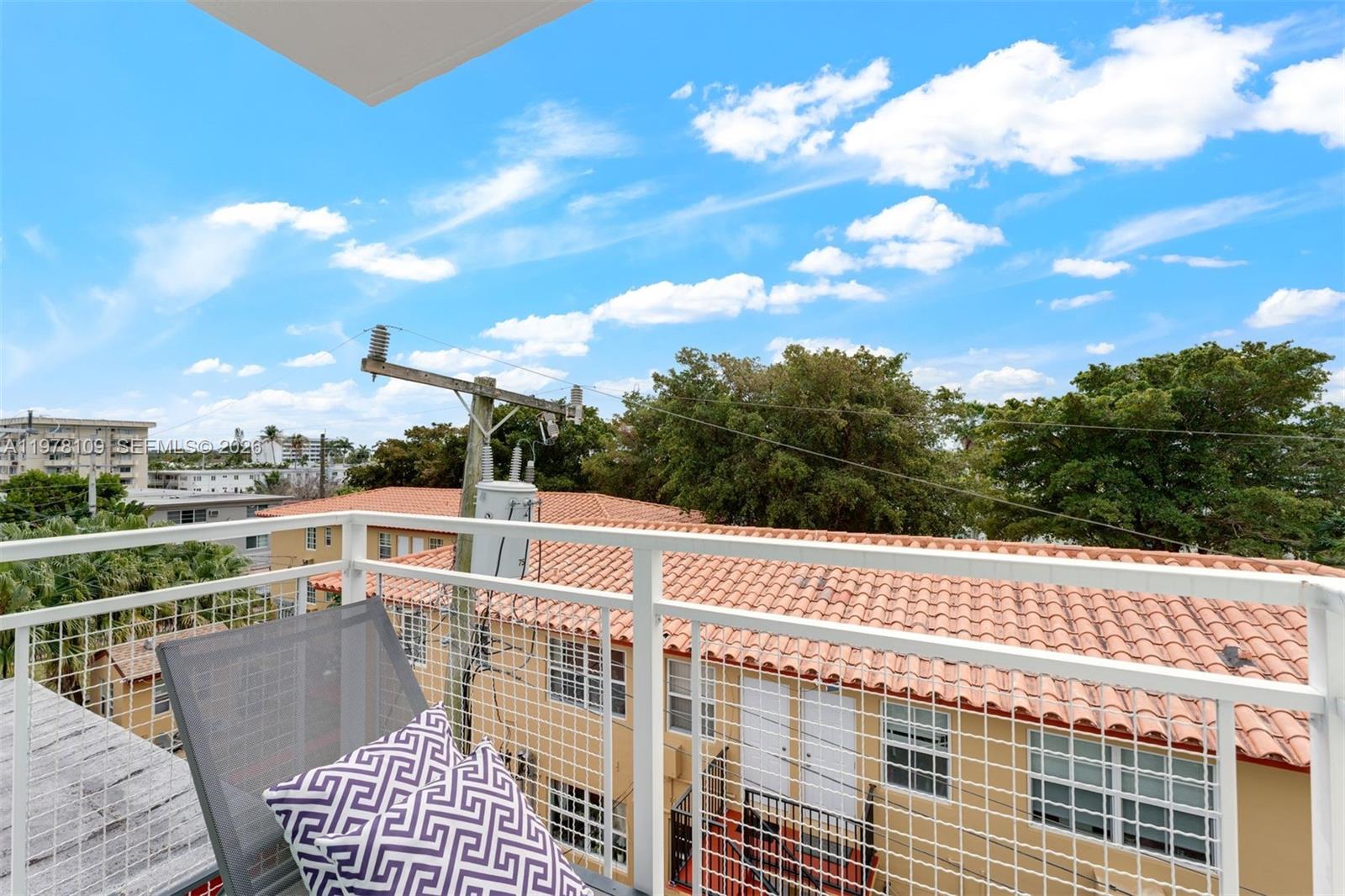 630 85th St #205, Miami Beach FL 33141
