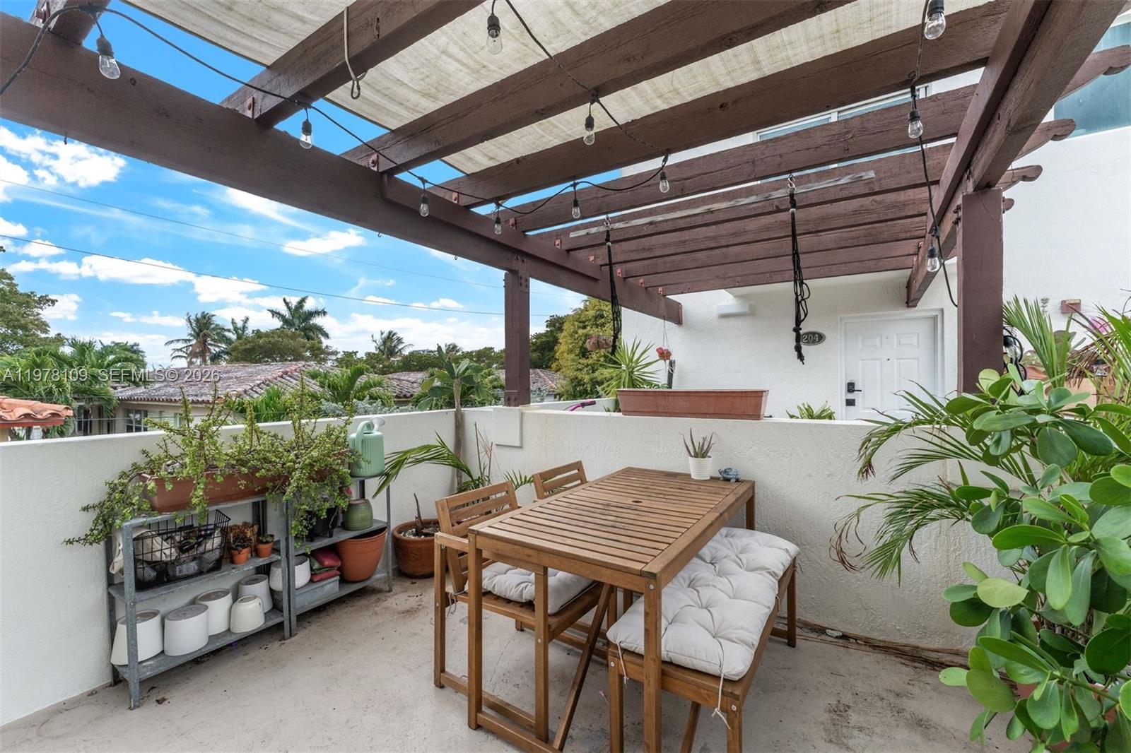 630 85th St #205, Miami Beach FL 33141