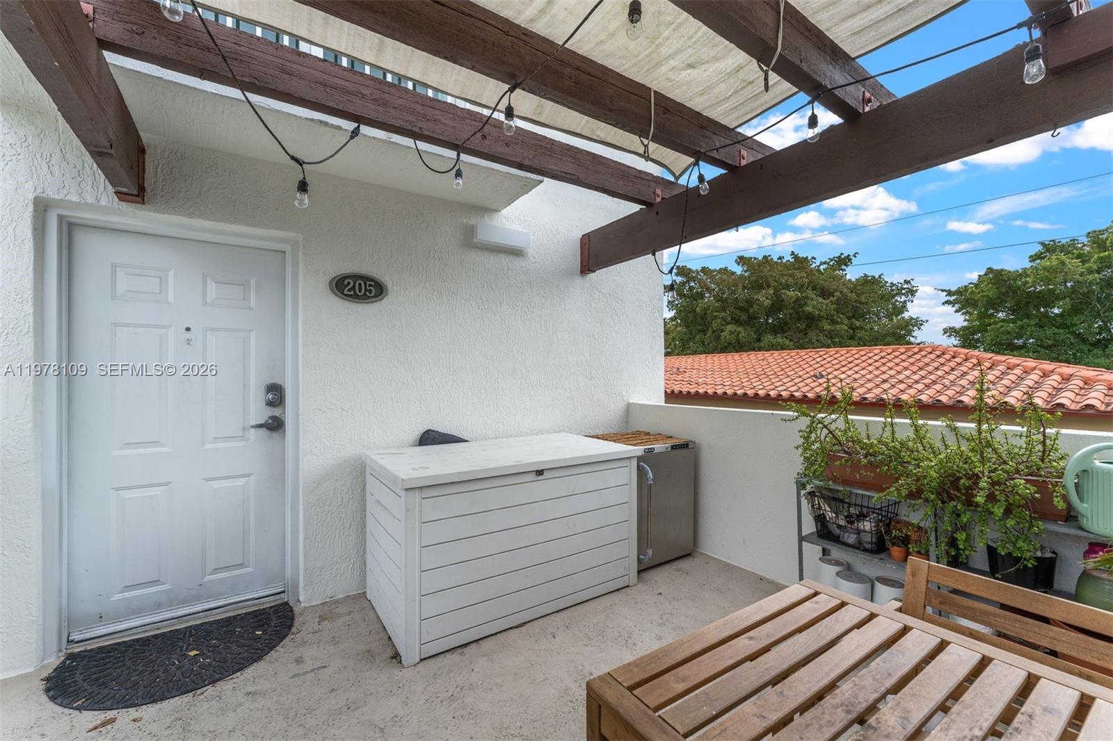 630 85th St #205, Miami Beach FL 33141