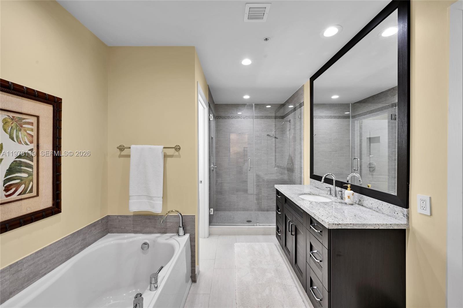 346 Elm St #A-10, Hollywood FL 33019