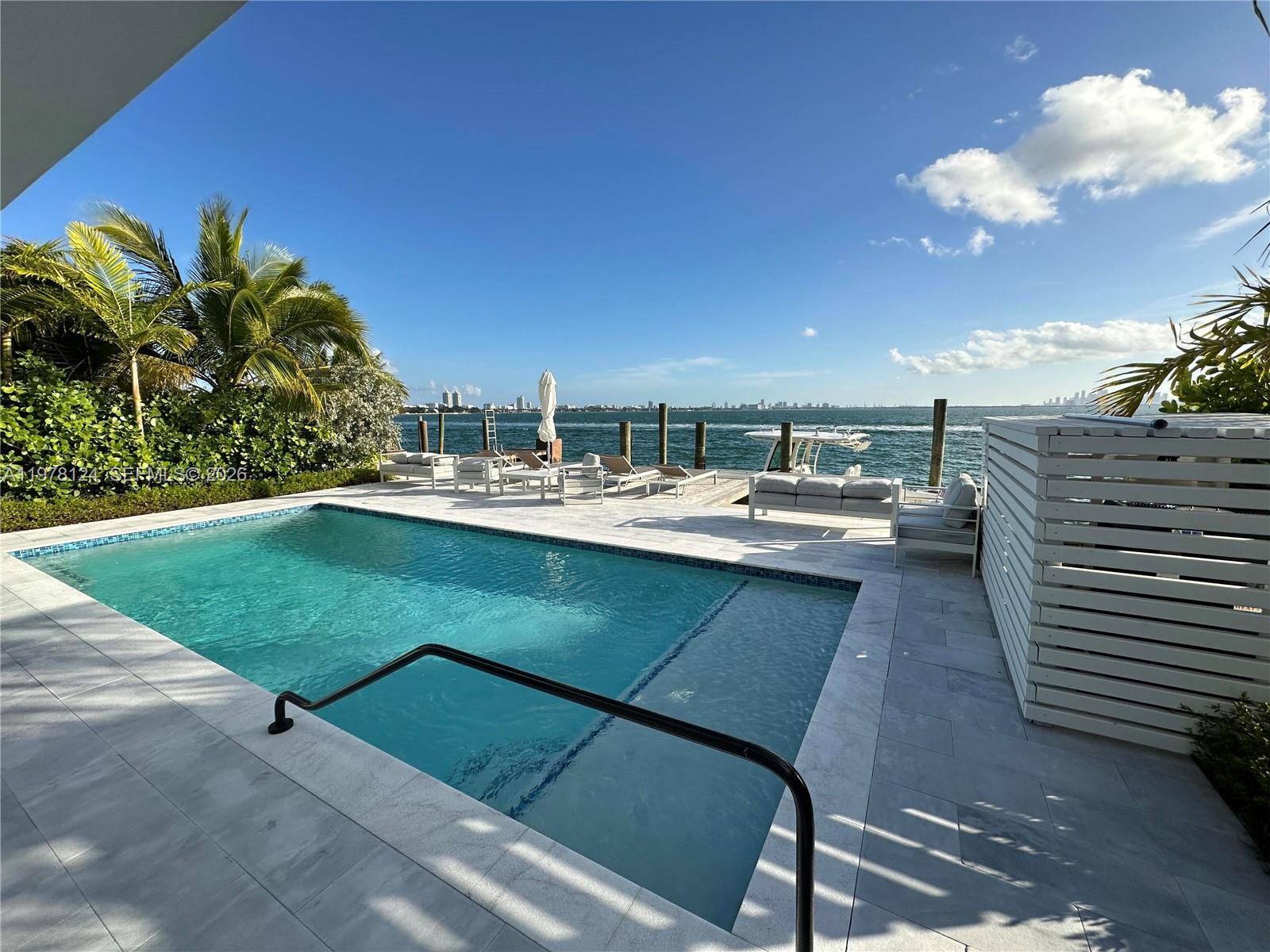1930 Bay Dr #4, Miami Beach FL 33141