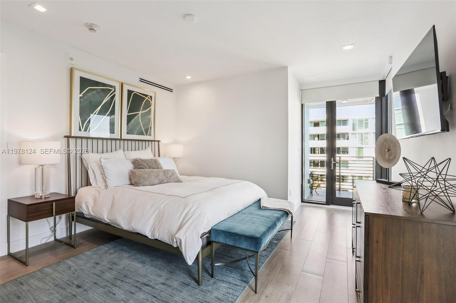 1930 Bay Dr #4, Miami Beach FL 33141
