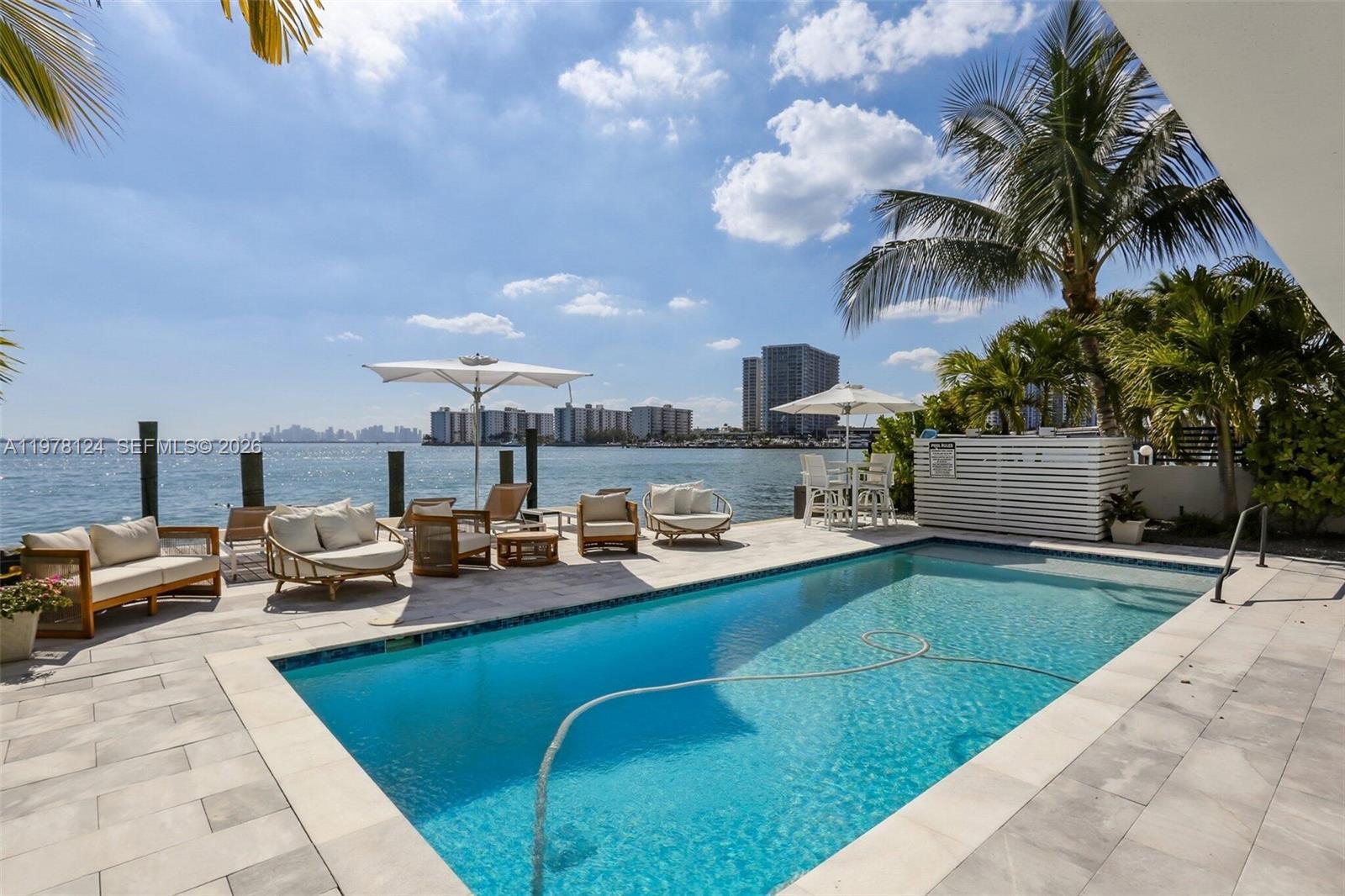 1930 Bay Dr #4, Miami Beach FL 33141