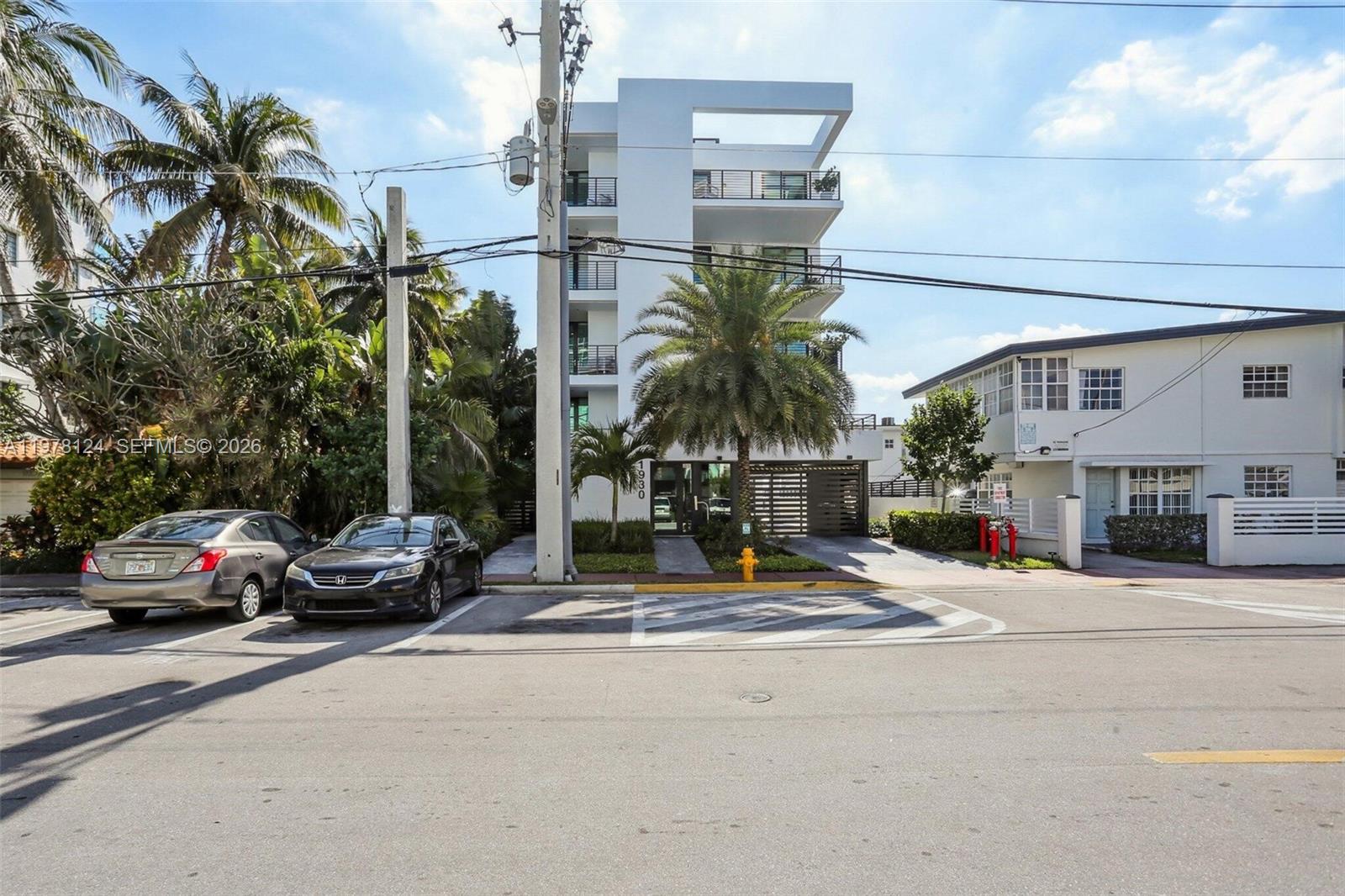 1930 Bay Dr #4, Miami Beach FL 33141
