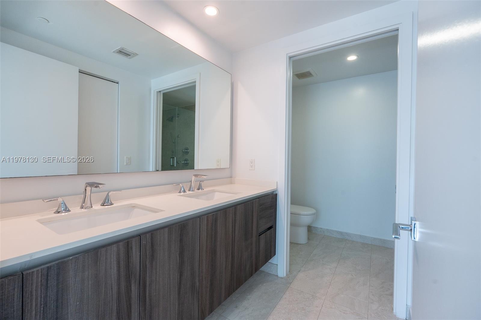 488 NE 18th St #3302, Miami FL 33132