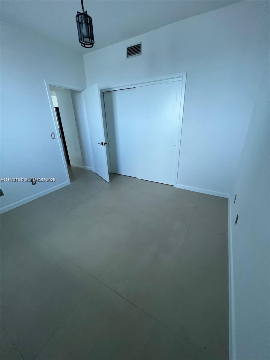888 Biscayne Blvd #3205, Miami FL 33132