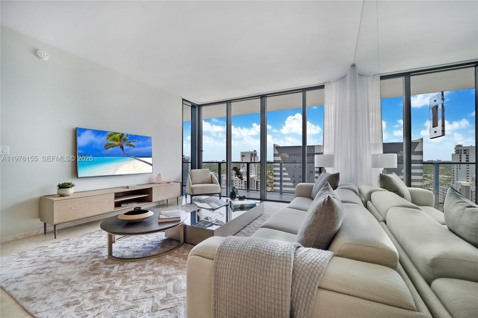 88 SW 7th St #1810, Miami FL 33130